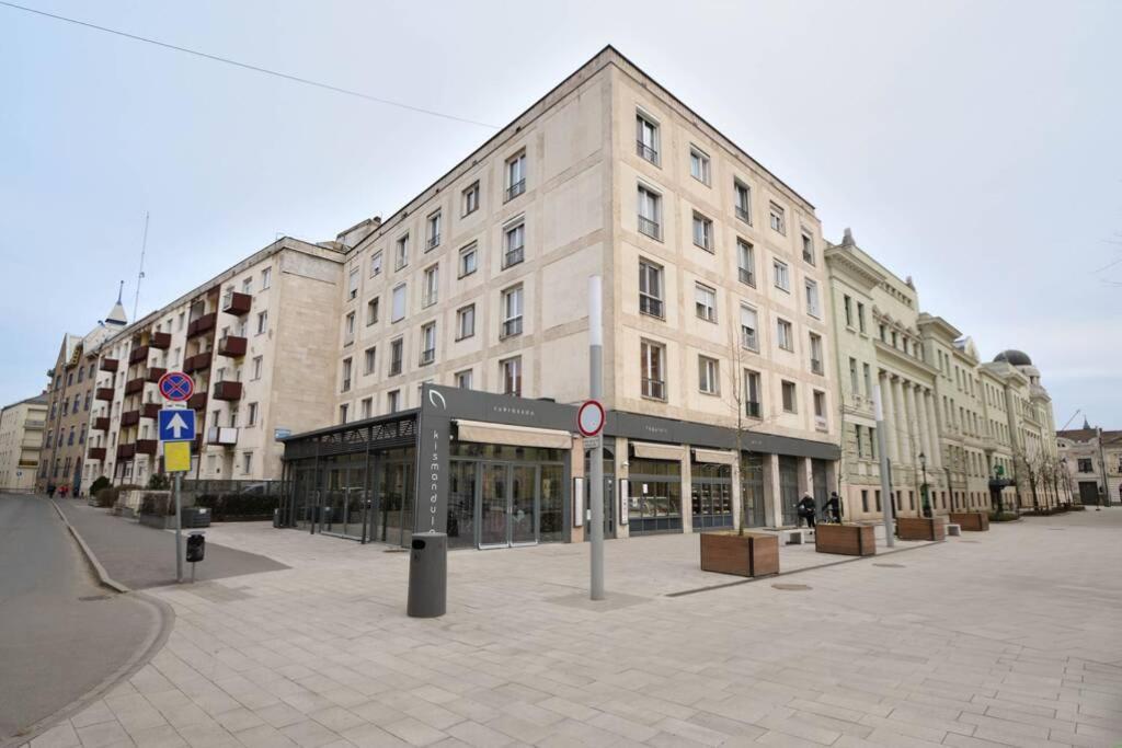 City Center Apartment Debrecen Eksteriør bilde